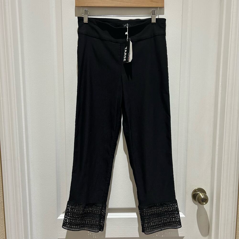 Tarse "UP" by Johnny Women's Capri Pants with Lace Hem Size Lg 8 NEW